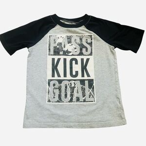 Under Armour casual play shirt top Boys 6 gray black blocks graphic design